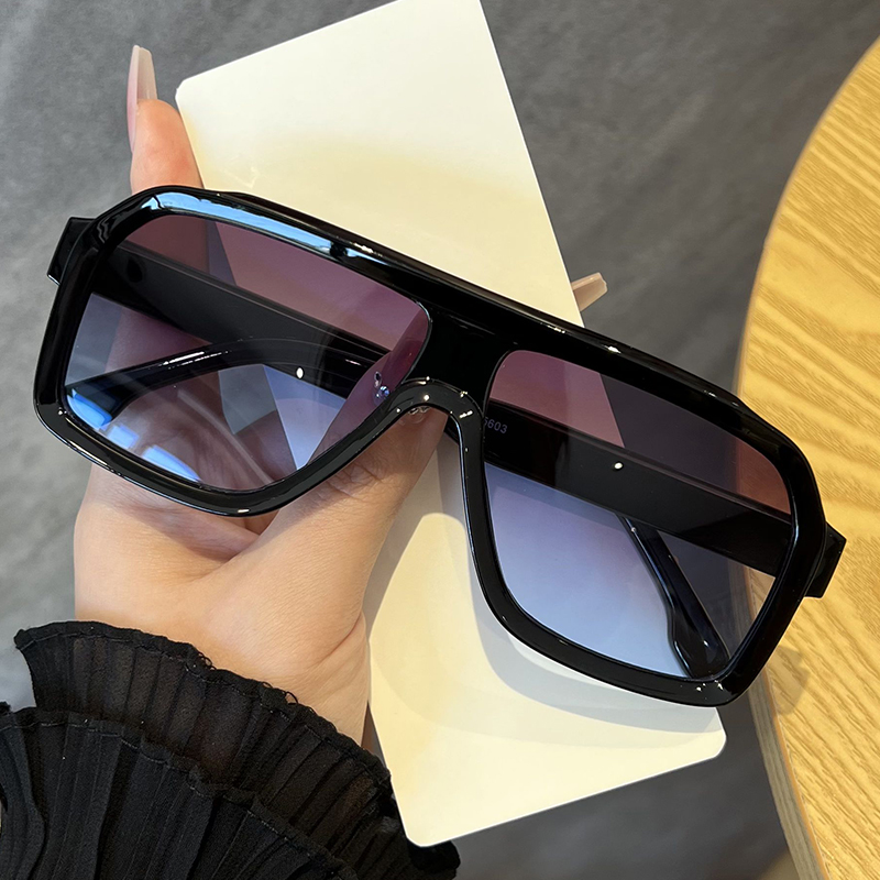 نظارات شمسية كبيرة الحجم مضادة - مراجعة Designer Sunglasses وسعره