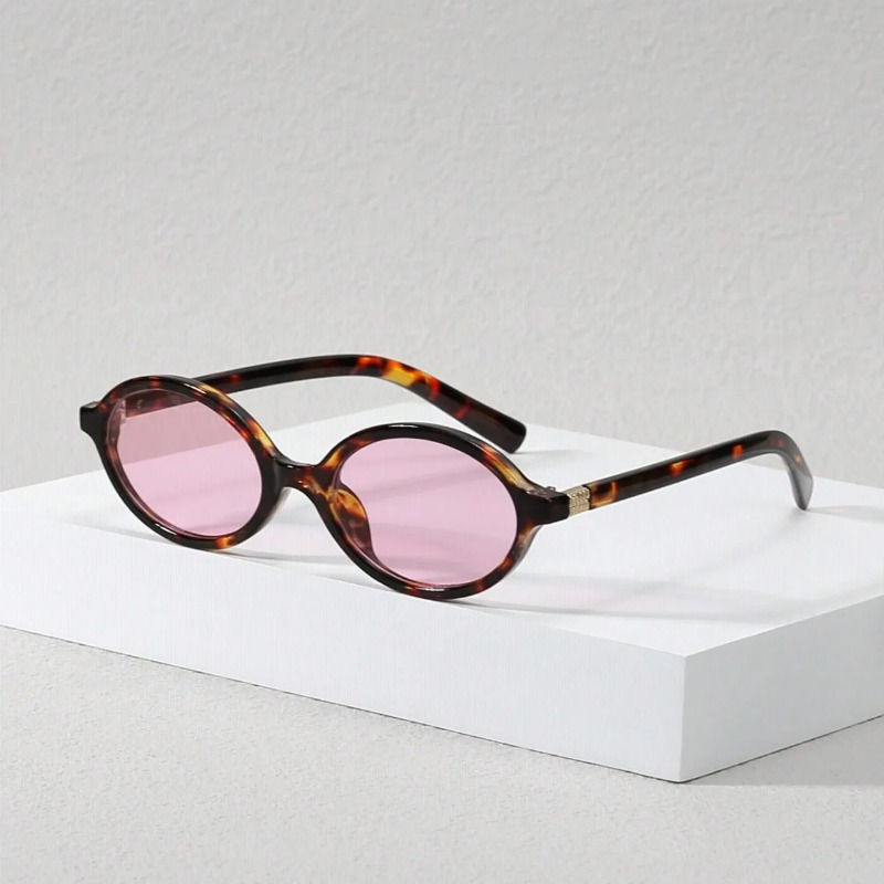 نظارات شمسية بيضاوية عتيقة للن - مراجعة Designer Sunglasses وسعره