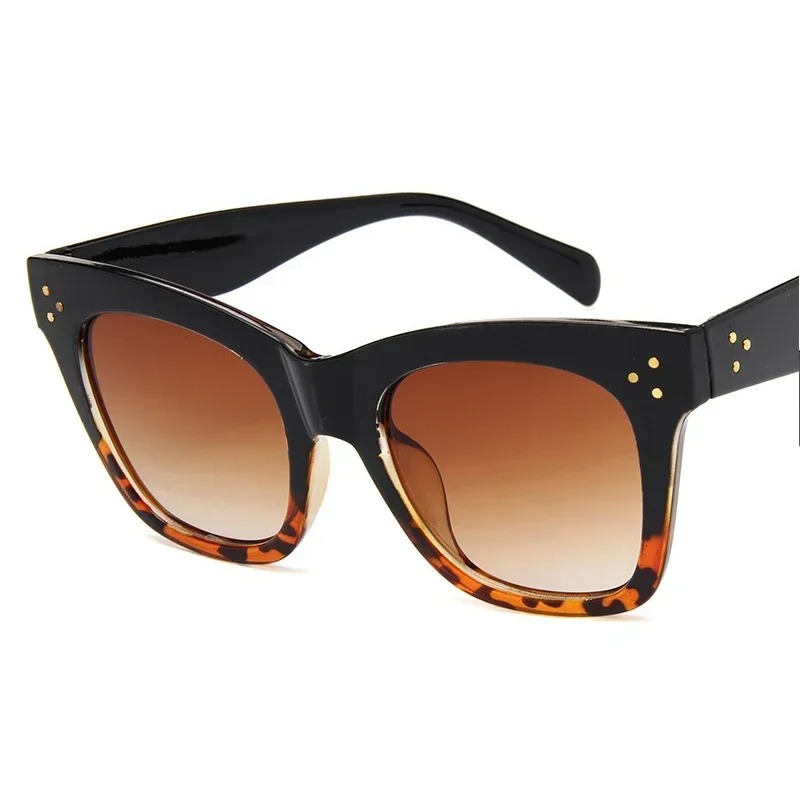 نظارات شمسية مربعة بتصميم ريتر - مراجعة Designer Sunglasses وسعره