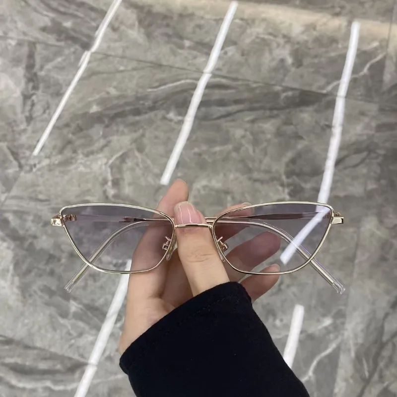 نظارات شمسية عصرية بإطار صغير  - مراجعة Designer Sunglasses وسعره
